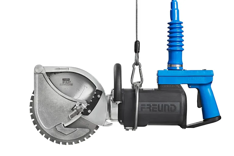 Freund K23-03 oppdelingssag, 1300W